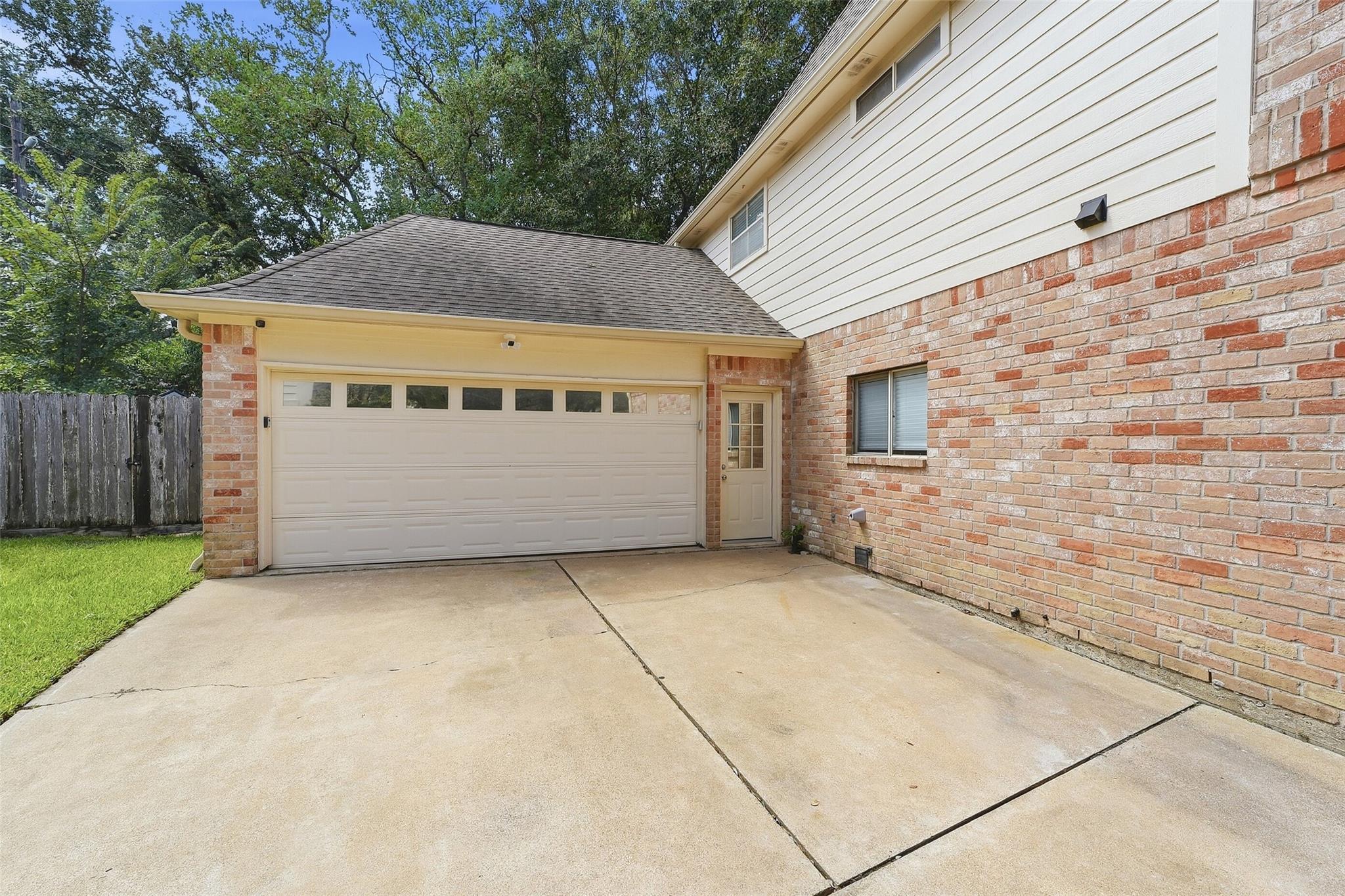 20607 Hoveden Court