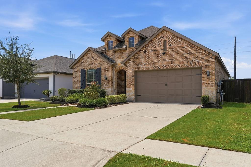 4042 Shackleton Court