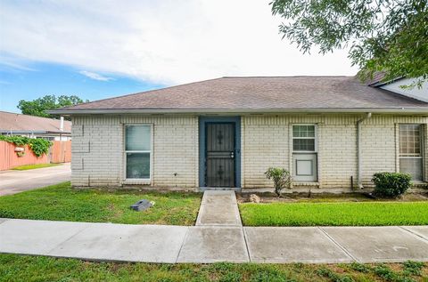 Photo of 7323 Cook Road, Houston, TX 77072 (MLS # 25263543)