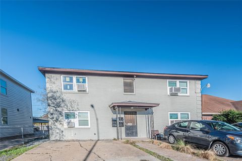 Photo of 2303 Rosewood Street #6, Houston, TX 77004 (MLS # 45061624)