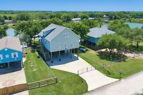 Photo of 2569 County Road 291, Sargent, TX 77414 (MLS # 27939064)