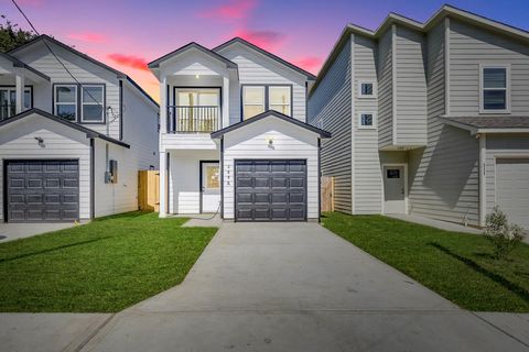 Photo of 309 De Haven Street, Houston, TX 77029 (MLS # 88752841)