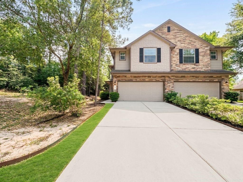 Photo of 3 Fairlee Ct Ct, Magnolia, TX 77354 (MLS # 62994948)