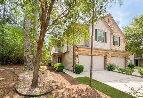 Photo of 3 Fairlee Ct Ct, Magnolia, TX 77354 (MLS # 62994948)
