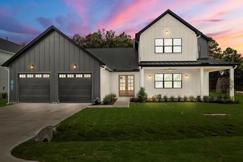 Photo of 8707 Water Oak Drive Dr, Tomball, TX 77375 (MLS # 45624665) Photo of 8707 Water Oak Drive Dr, Tomball, TX 77375 (MLS # 45624665)