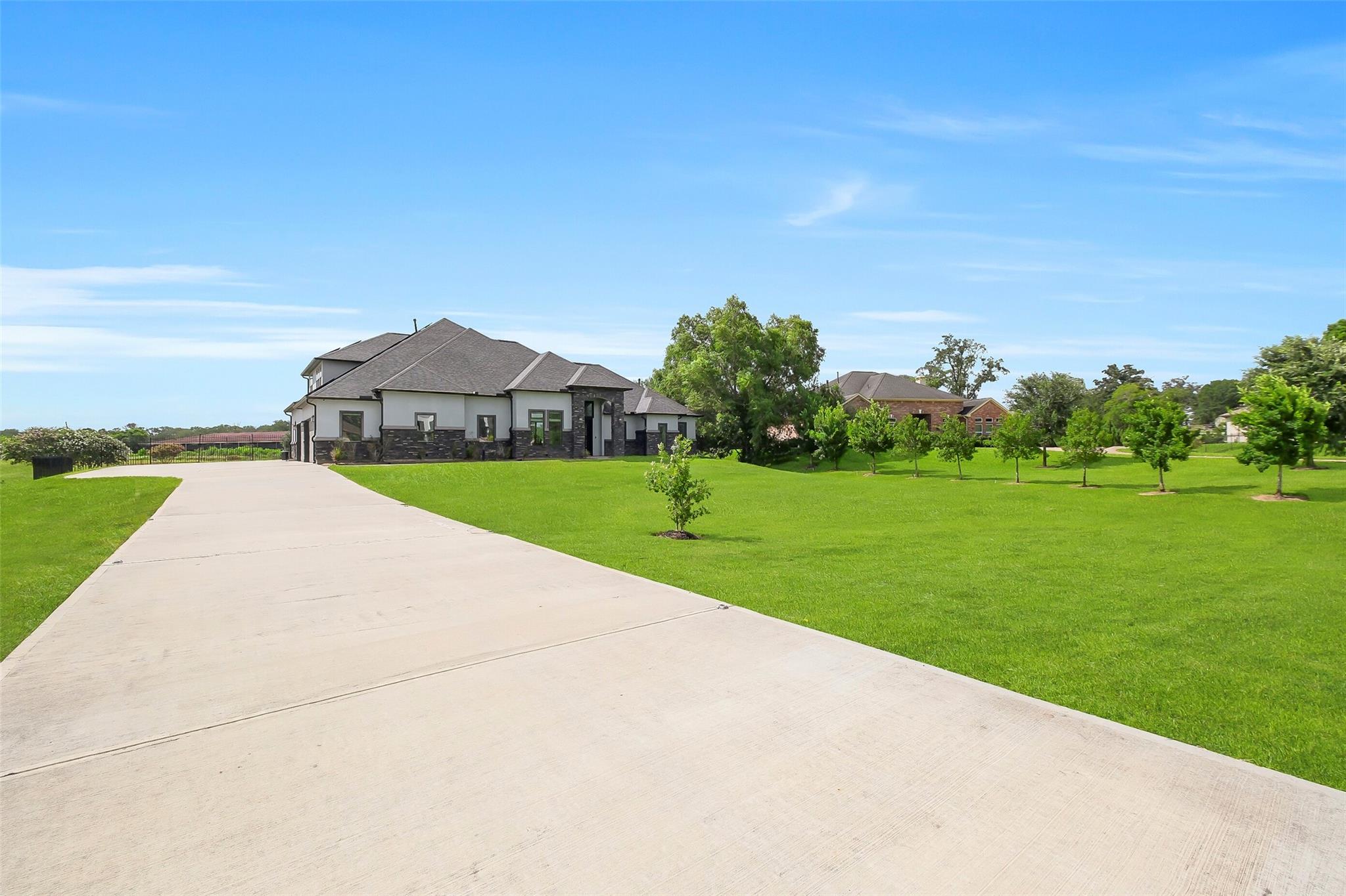 8615 Den Oak Drive Drive