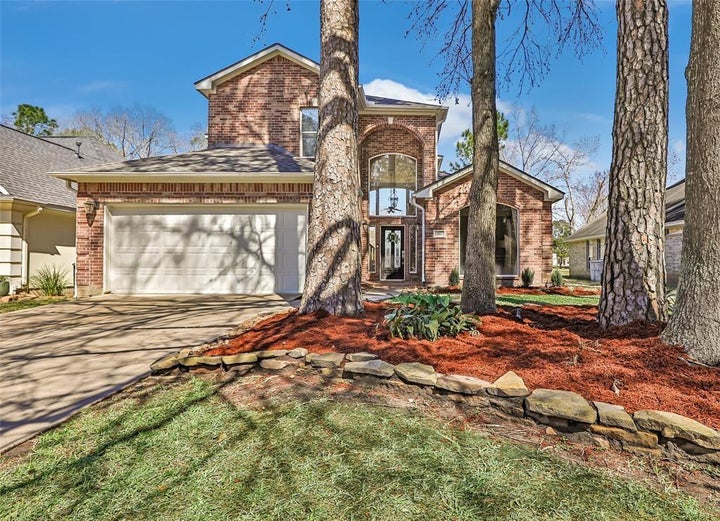 Photo 1 of 37 — 13930 Fountain View Drive, Montgomery, TX 77356