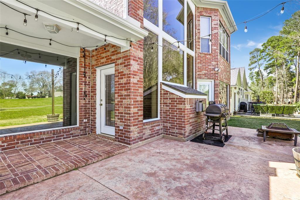 13930 Fountain View Drive