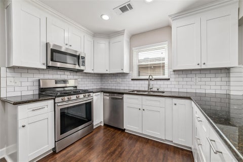 Photo of 5731 Cheltenham Drive, Houston, TX 77096 (MLS # 47935904)