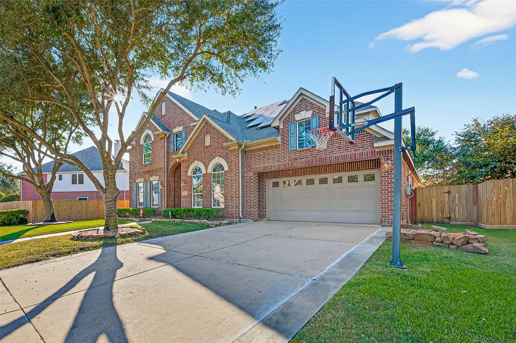 Photo of 1206 Coleridge Street, Sugar Land, TX 77479 (MLS # 10621496)