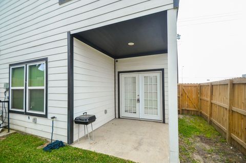 Tiny photo for 4511 Reed Road, Houston, TX 77051 (MLS # 96942145)