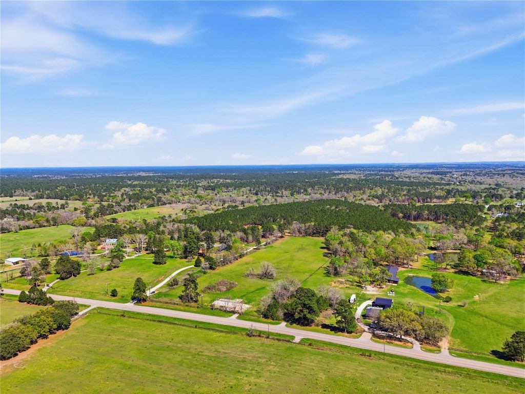 Photo of 27390 Fm 1097 West RD, Montgomery, TX 77356 (MLS # 3095455)