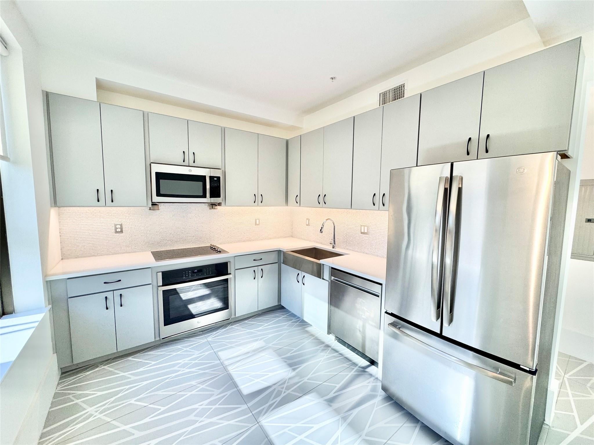 2201 Market Street 505