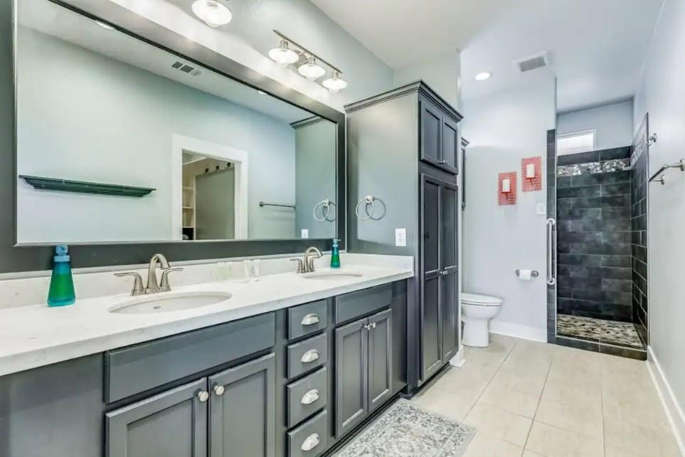2296 E Crab Street