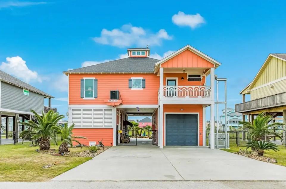 2296 E Crab Street