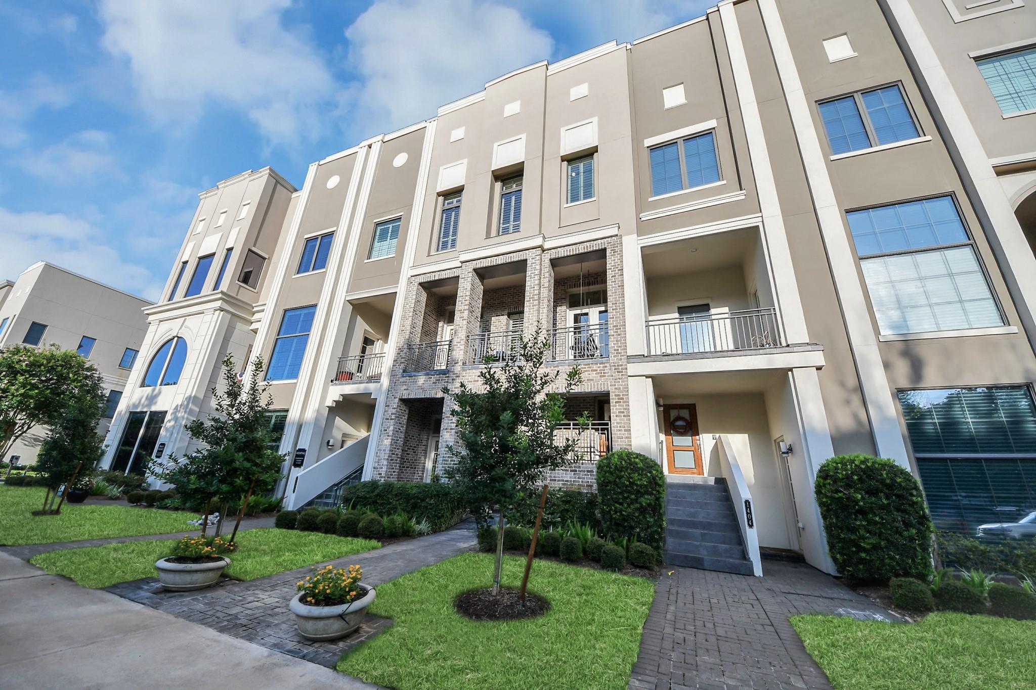 1406 Lake Pointe Parkway