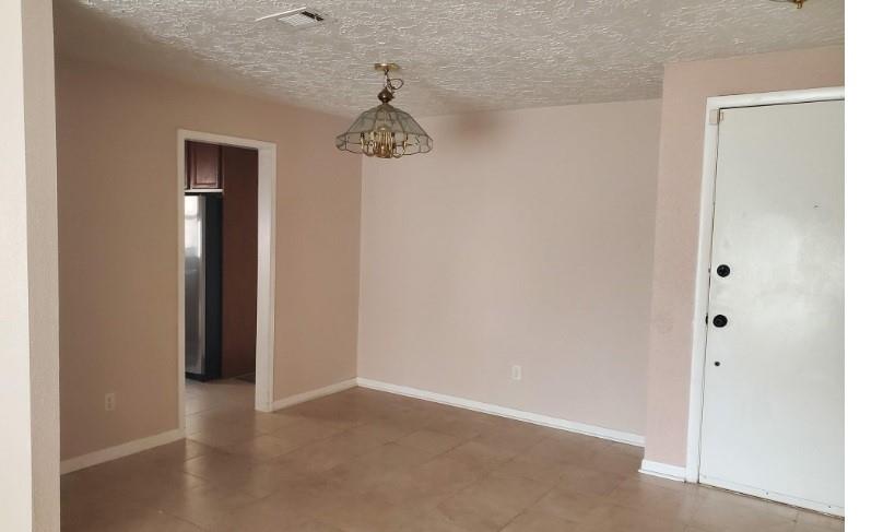 5226 Moonshadows Drive