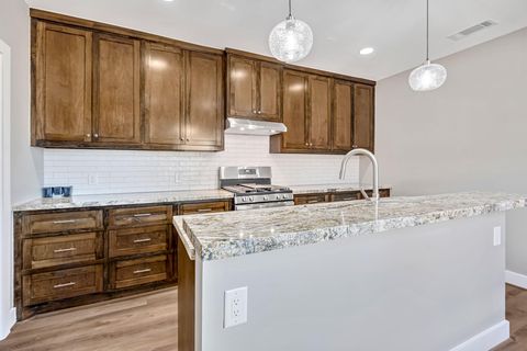 Tiny photo for 430 N Hutcheson Street, Houston, TX 77003 (MLS # 77426998)