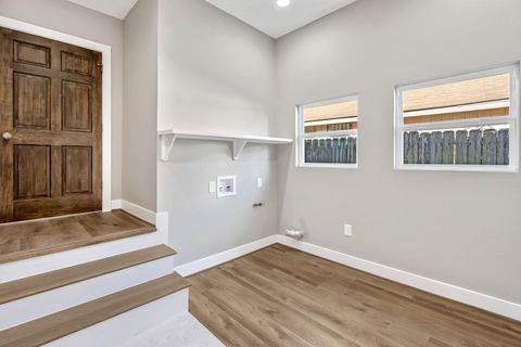 Tiny photo for 430 N Hutcheson Street, Houston, TX 77003 (MLS # 77426998)