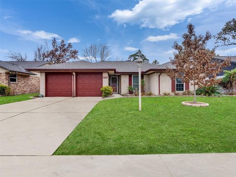 Photo of 7210 Pine Grove Drive, Houston, TX 77092 (MLS # 87170428)