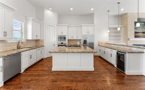 Photo of 4938 Edison Park Lane, Houston, TX 77081 (MLS # 73067879)