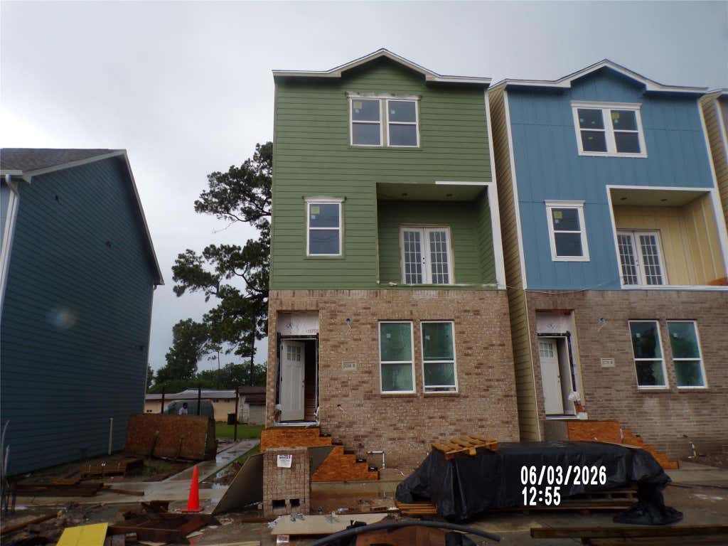Photo of 3232 Creekmont Dr Dr, Houston, TX 77091 (MLS # 50430721)