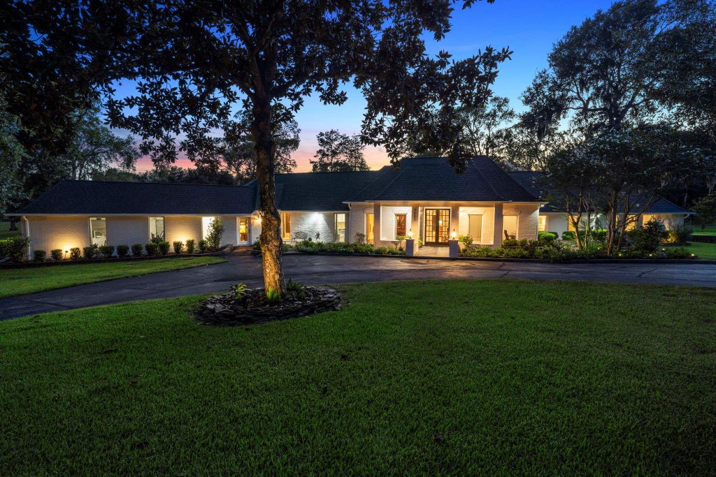 Photo of 7003 Deerwood Drive, Richmond, TX 77406 (MLS # 80857196)