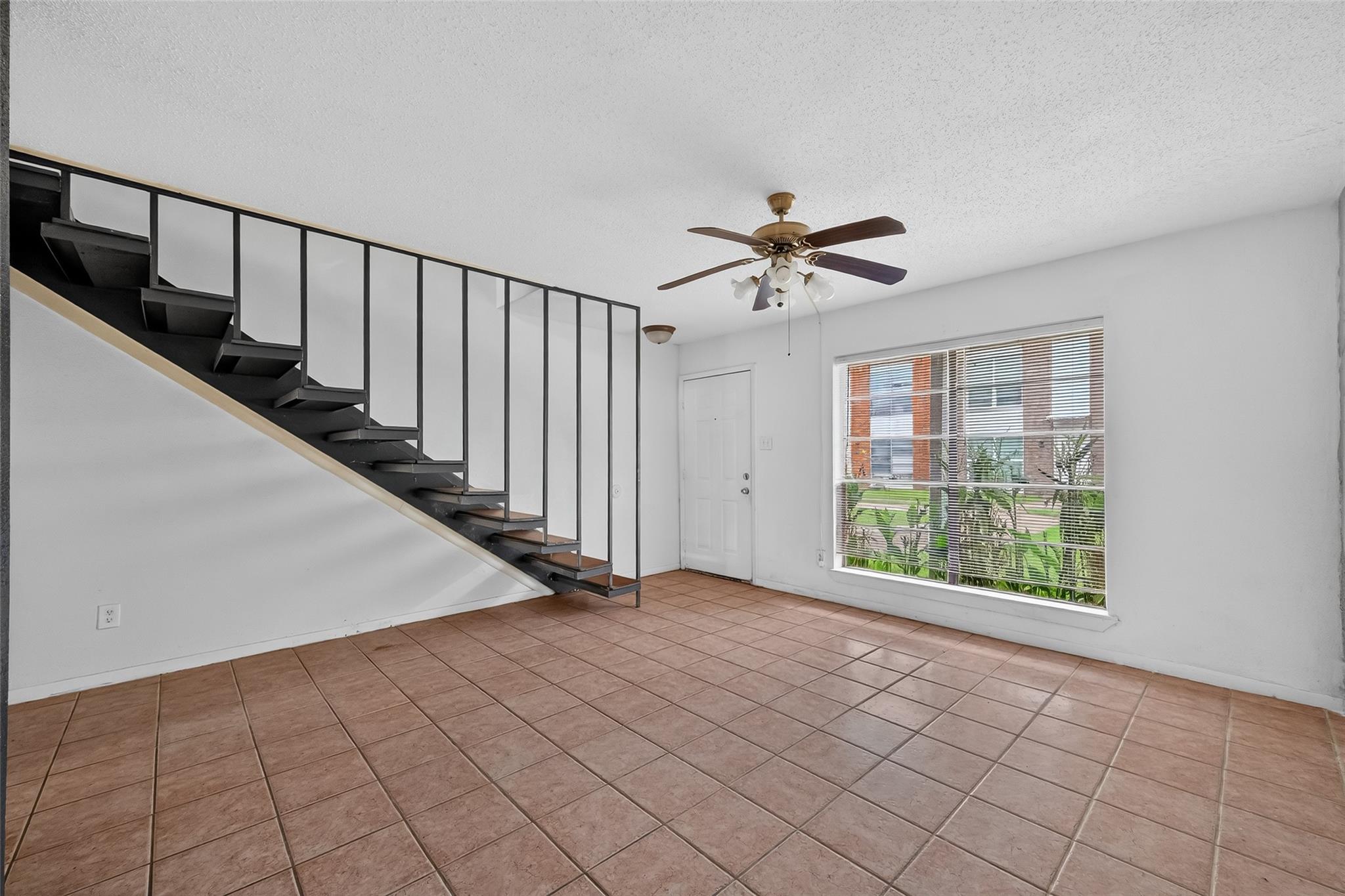 600 S Allen Genoa Rd Unit B9