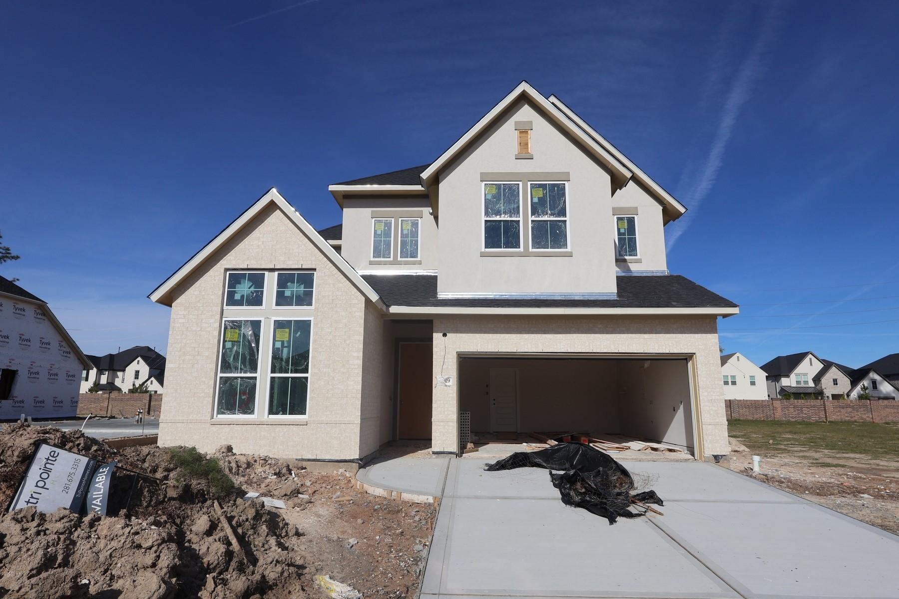 4919 Northern Woods Drive