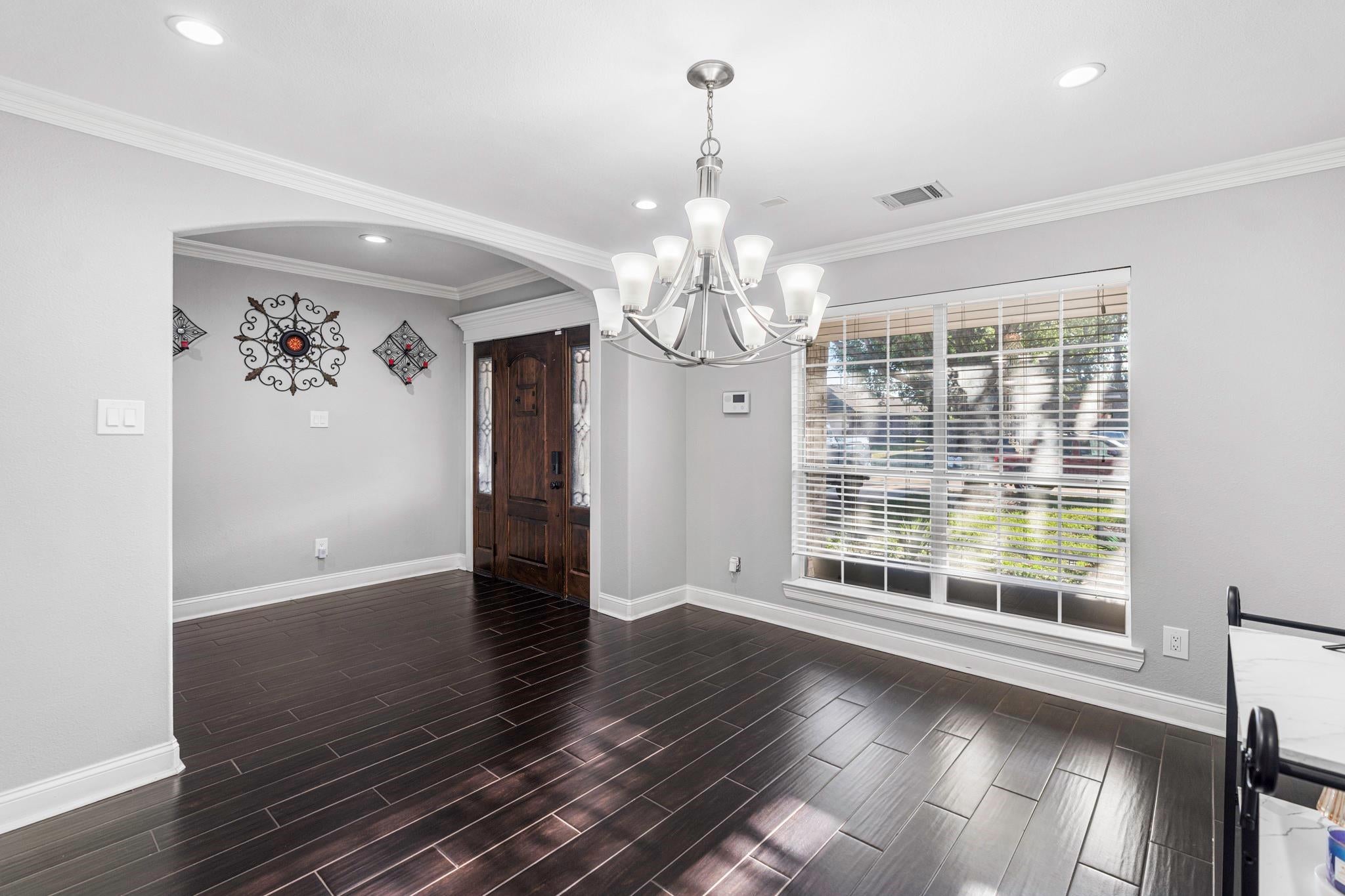 5814 Horse Prairie Drive
