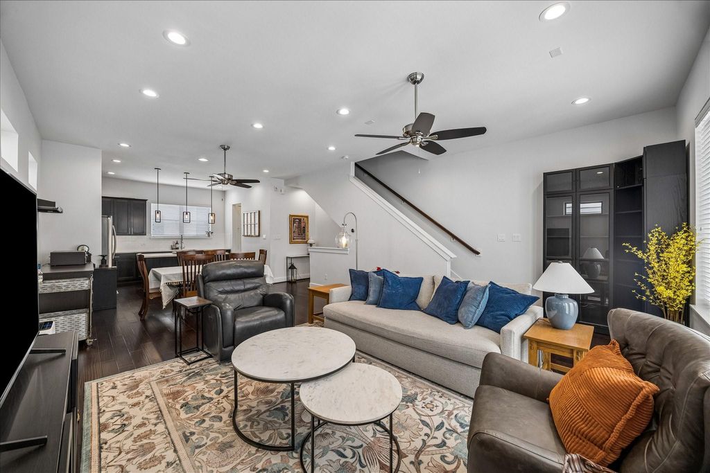 Photo of 2228 Mcgowen Street, Houston, TX 77004 (MLS # 17707418)