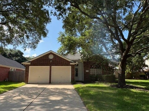 Photo of 12007 Viola Court, Pinehurst, TX 77362 (MLS # 273388)