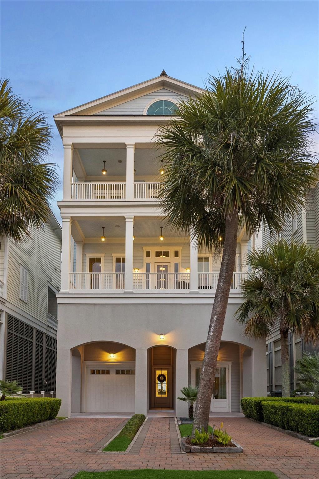 2601 E Seaside Drive