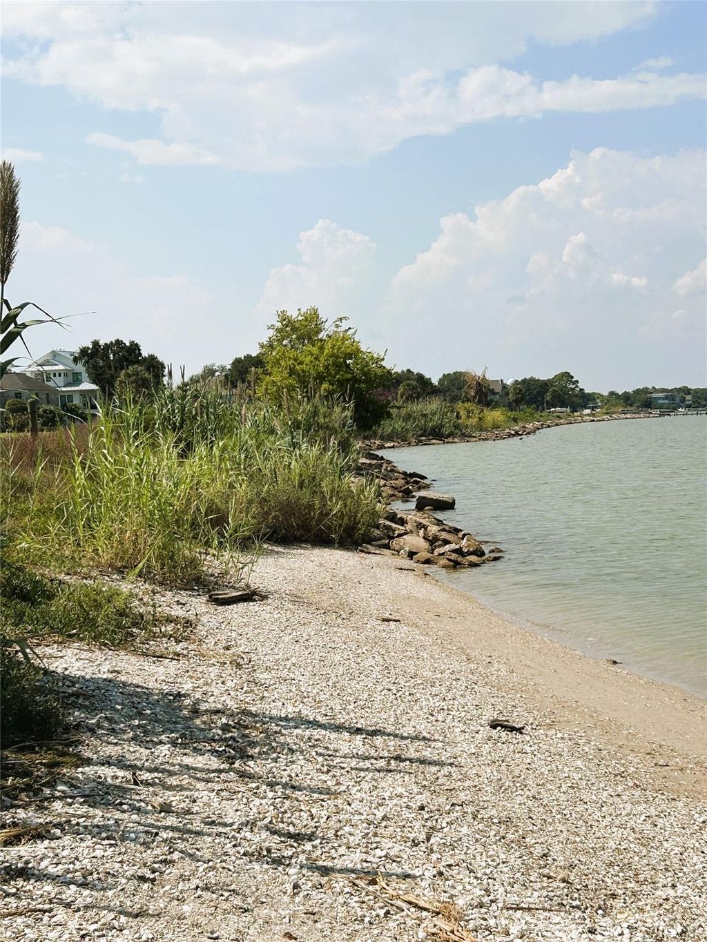 Photo of 302 Shore Acres Boulevard, Shoreacres, TX 77571 (MLS # 24265938)