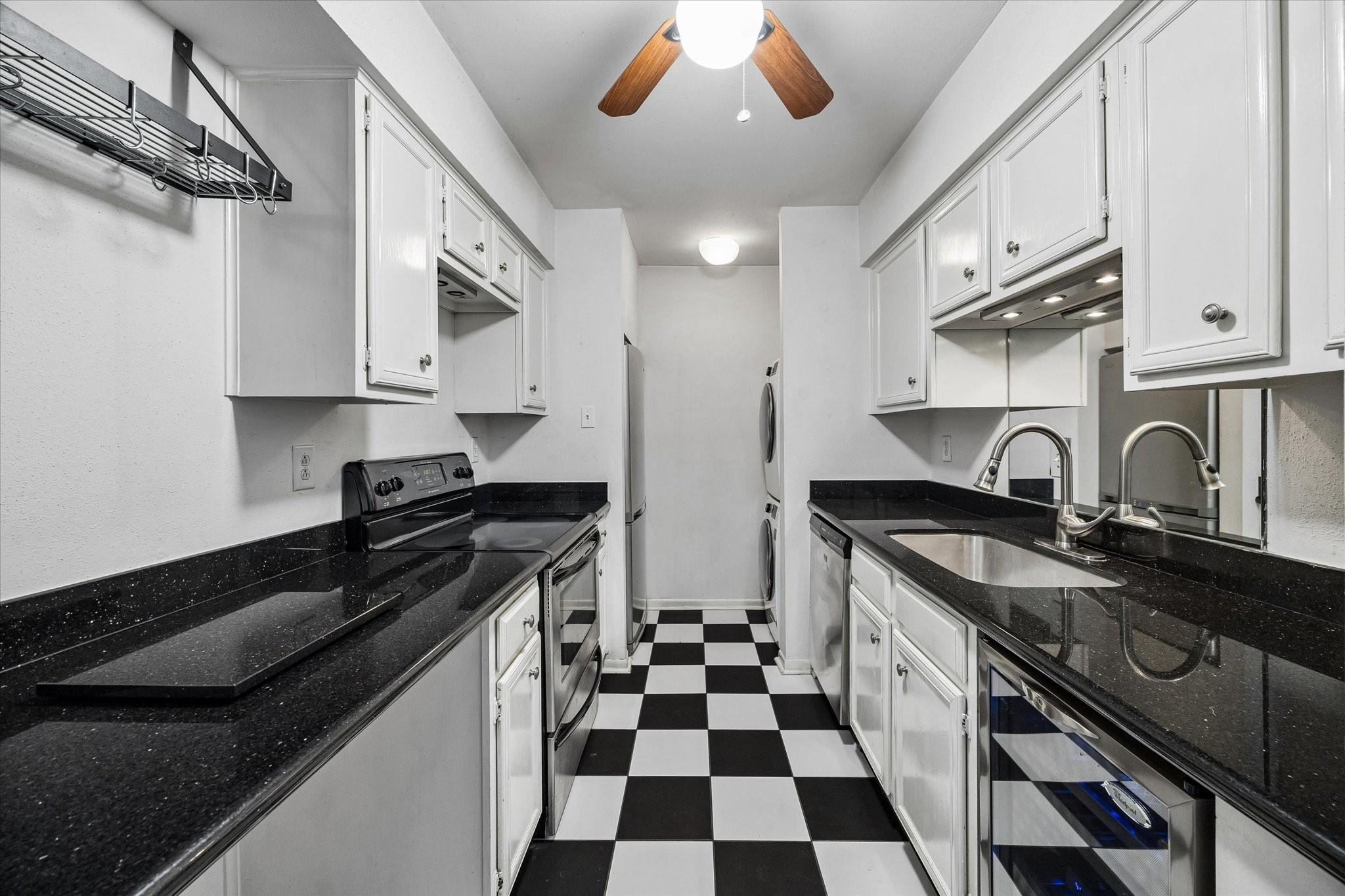 1601 S Shepherd Drive 272