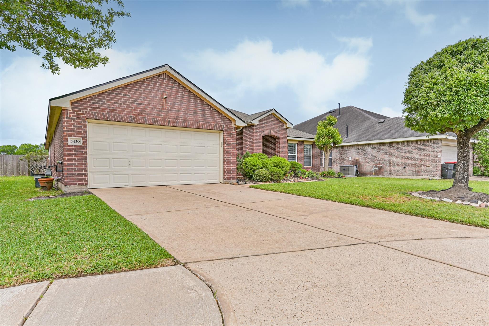 3430 Danbury Chase Trail