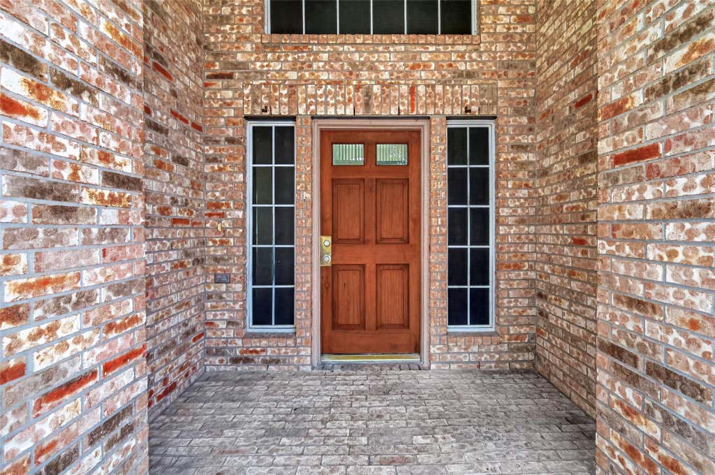 Photo of 2210 Laurel River Bend, Houston, TX 77014 (MLS # 81165477)