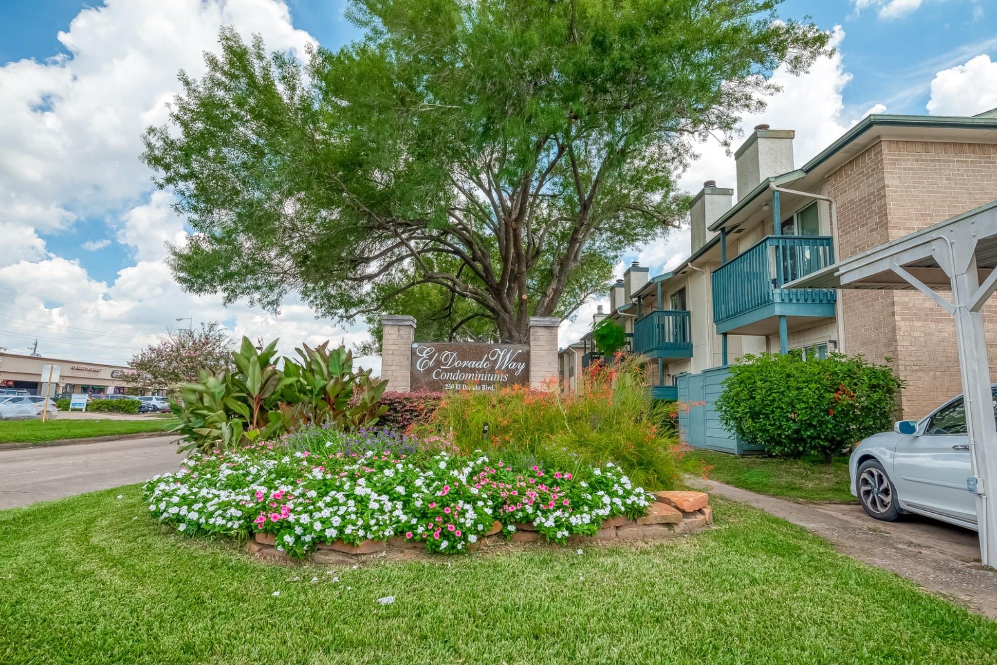 250 El Dorado Boulevard 207