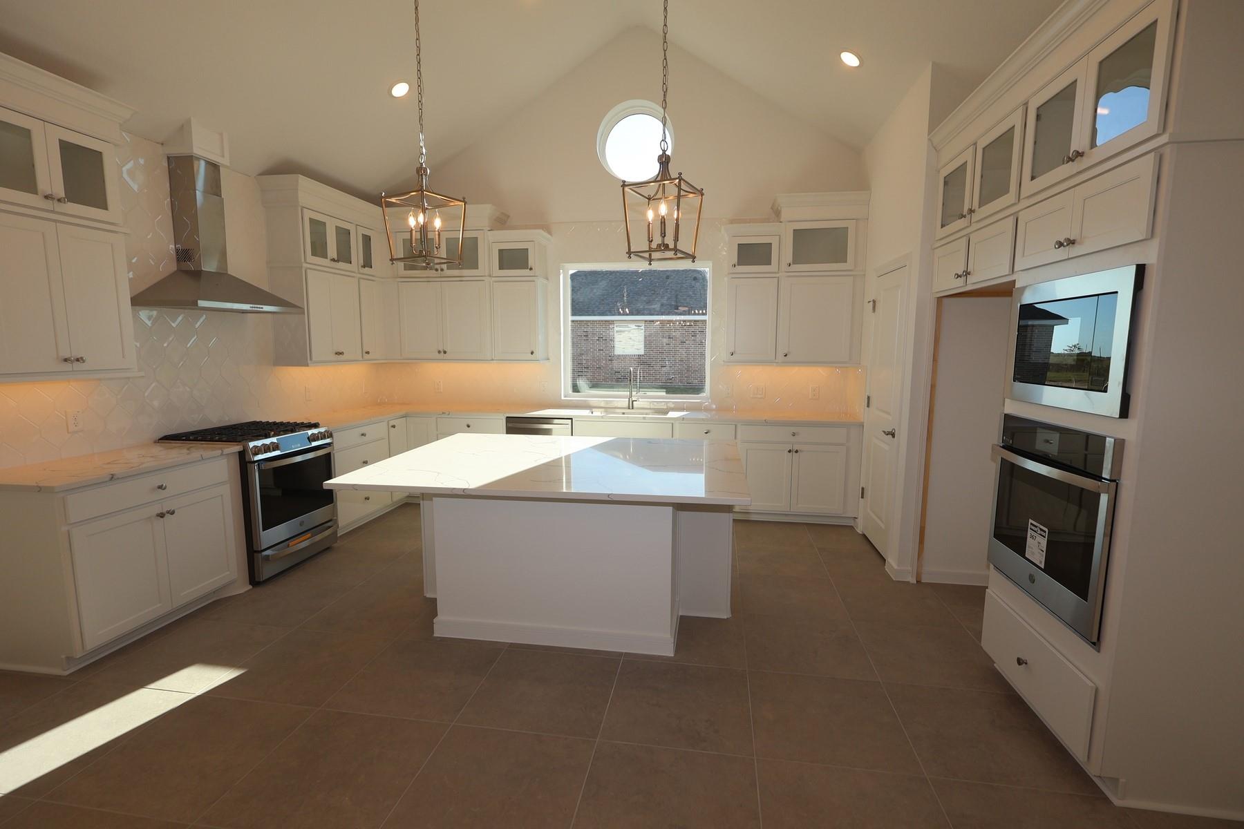 500 Cane Crossing Lake Drive