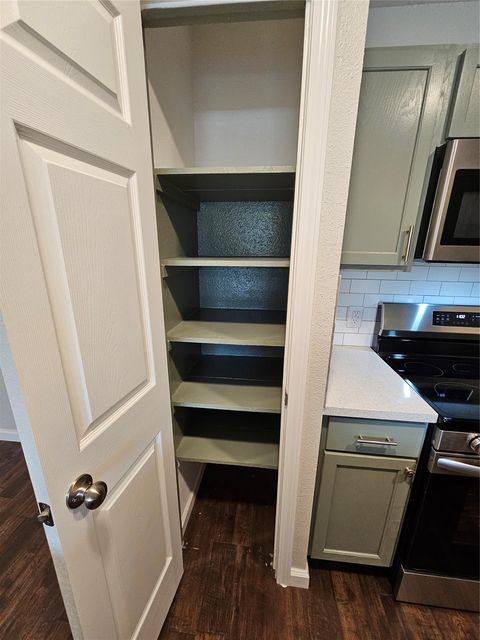 Tiny photo for 15534 Zabolio Drive #123, Houston, TX 77598 (MLS # 32111614)