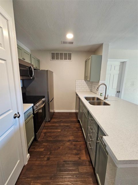 Tiny photo for 15534 Zabolio Drive #123, Houston, TX 77598 (MLS # 32111614)