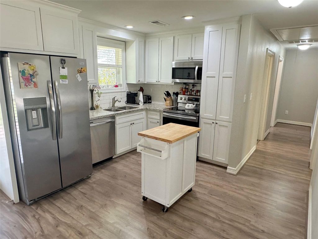 Photo of 25827 Water Ridge Drive, Huffman, TX 77336 (MLS # 85001861)