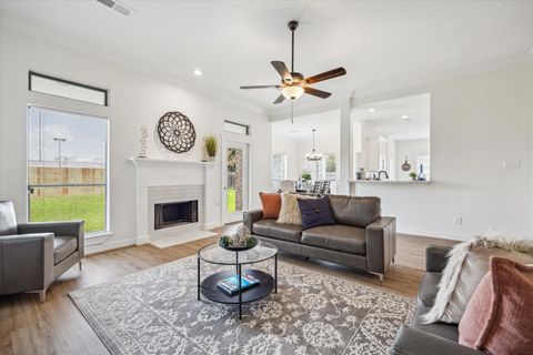 Photo of 153 Indian Warrior Trail, Lake Jackson, TX 77566 (MLS # 31526289)