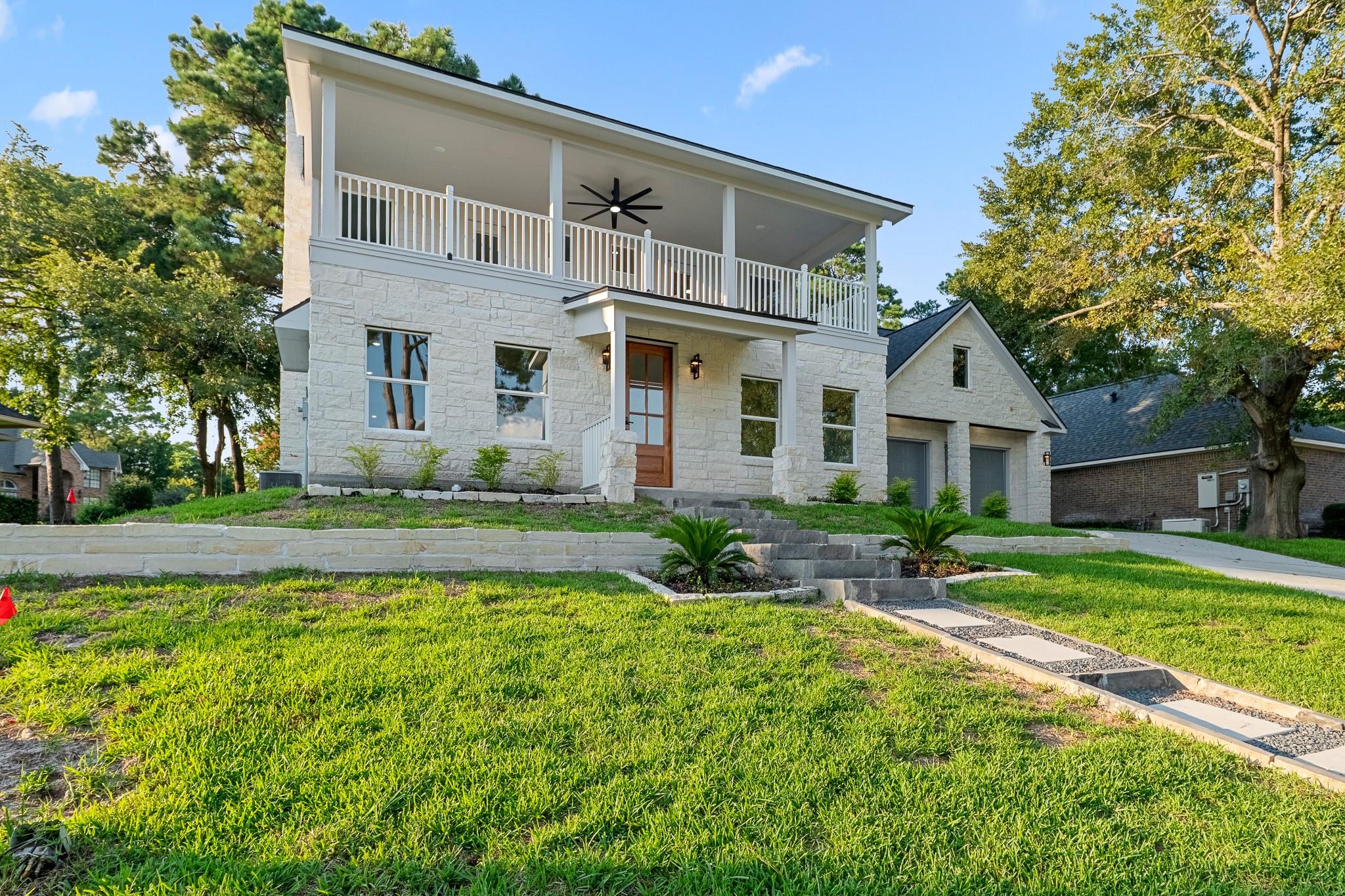 240 Sarasota Circle S