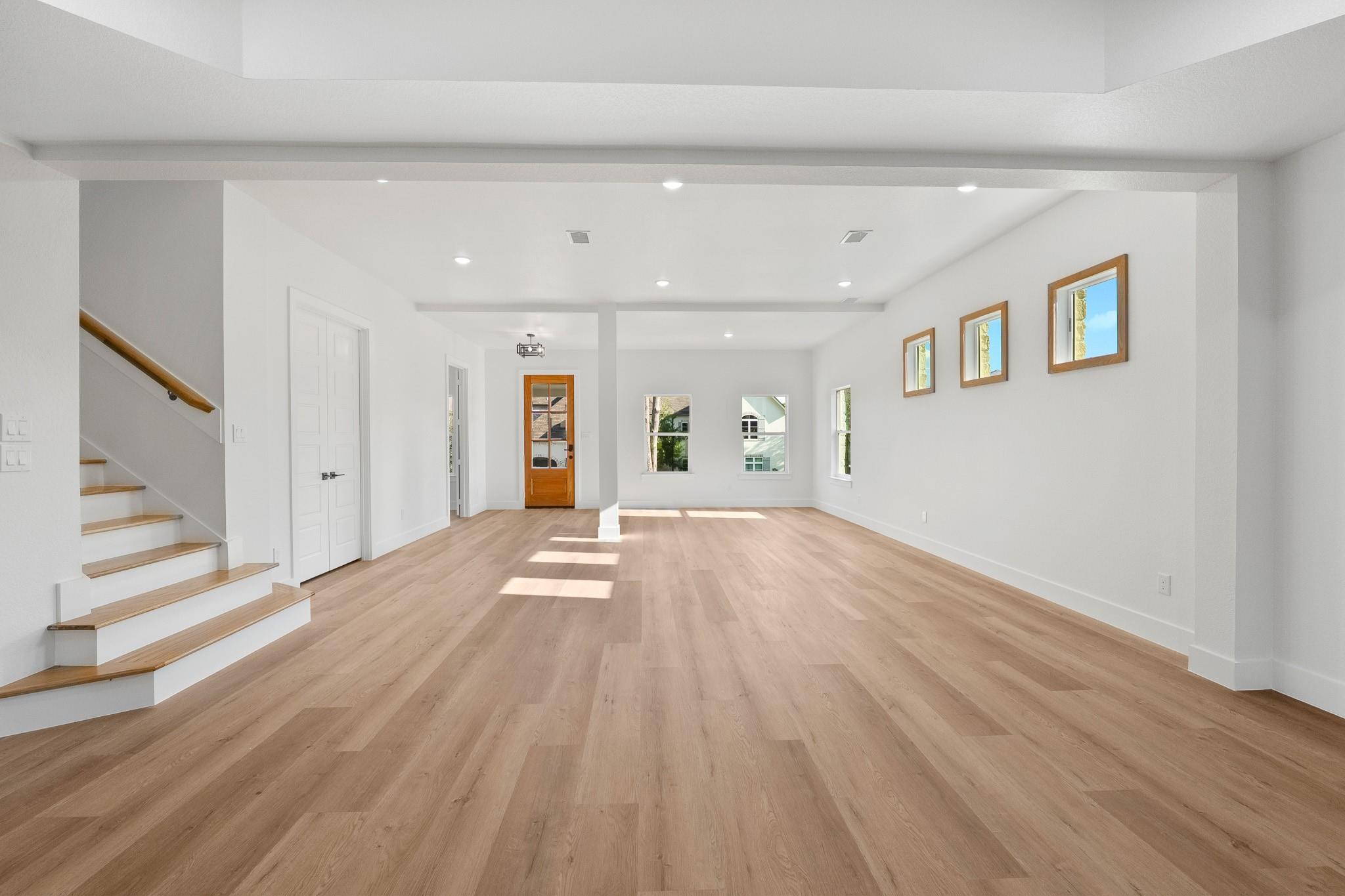 240 Sarasota Circle S