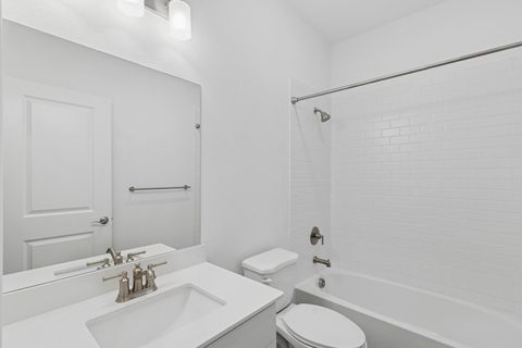 Tiny photo for 12114 Old Fashion Circle, Mont Belvieu, TX 77535 (MLS # 95466231)