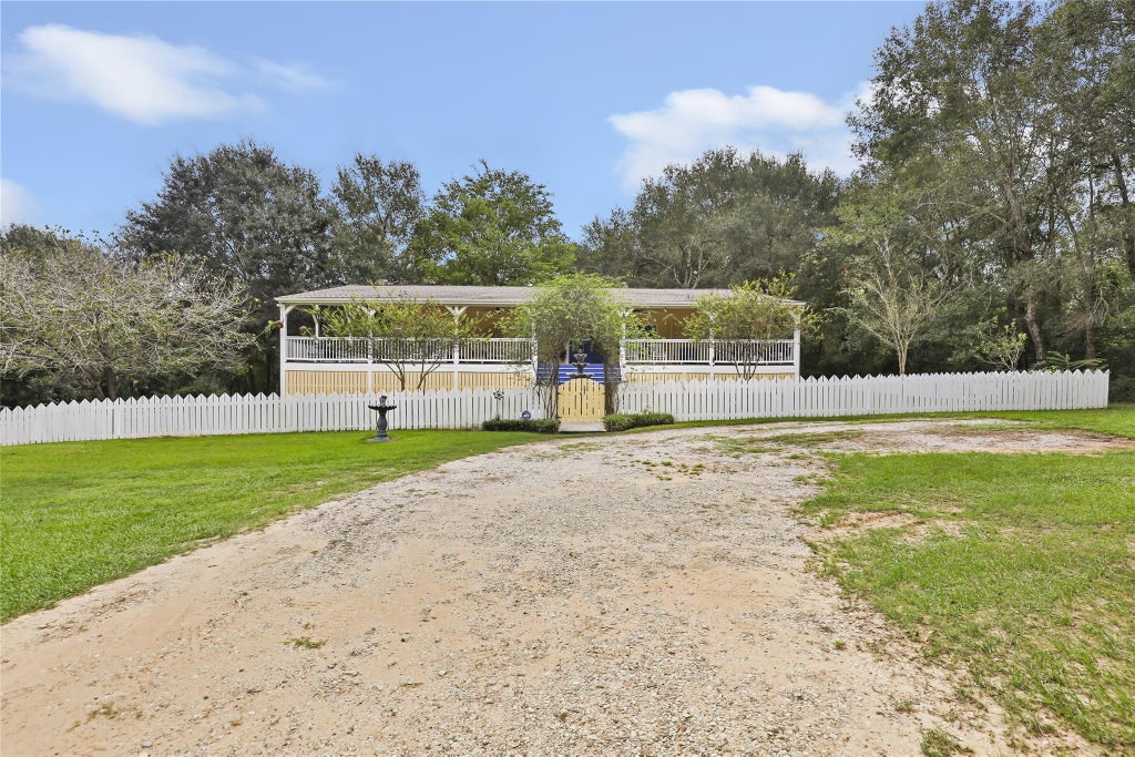 Photo of 29430 E Irvin Road, Huffman, TX 77336 (MLS # 29755120)