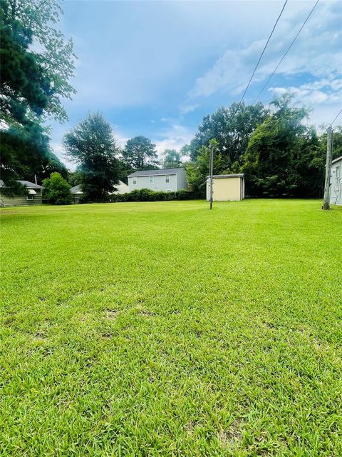 255 Bluebonnet Livingston TX 77351