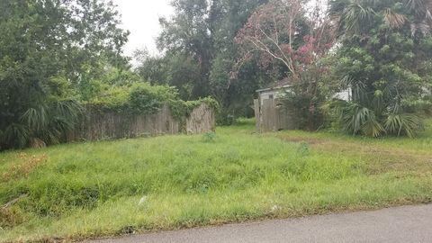 Vacant Land For Sale - 250 N Carolina Street<br/> Harris County, Houston, TX 77029
