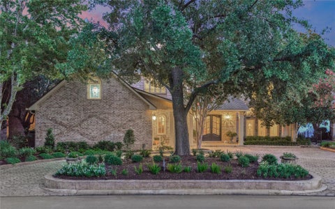 Photo of 100 W Shore Lane, Montgomery, TX 77356 (MLS # 27137281)